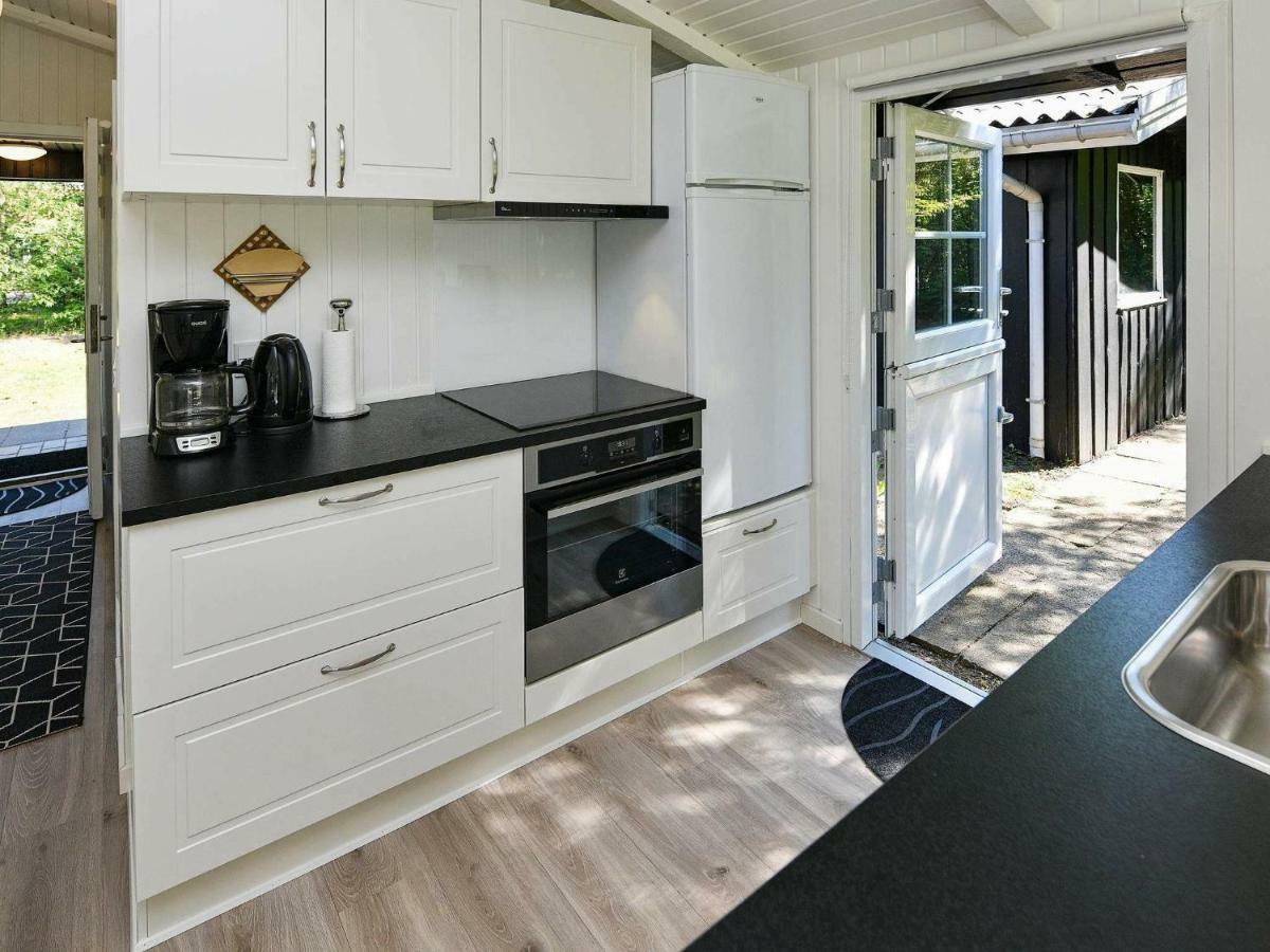 5 Person Holiday Home In Oksb L Dyreby Экстерьер фото